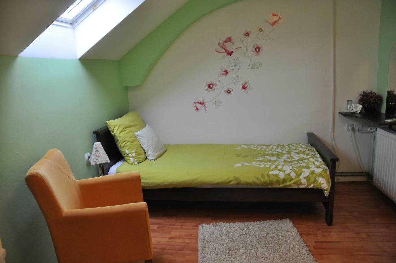 Guest House Mines เวิร์ดนิค ภายนอก รูปภาพ